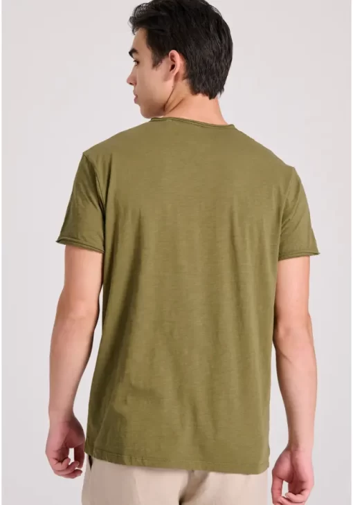 T shirt με λαιμό henley και raw cuts FBM009 004 04 Khaki (4)