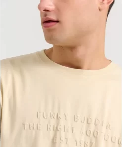 T shirt με embossed τύπωμα στο στήθος FBM009 026 04 Cream (3)